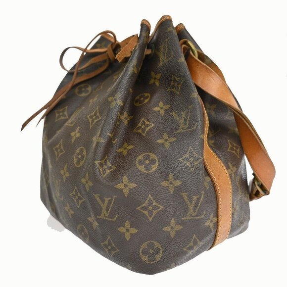 LOUIS VUITTON Petit Noe Drawstring Shoulder Bag Monogram Leather - Picture 6 of 13